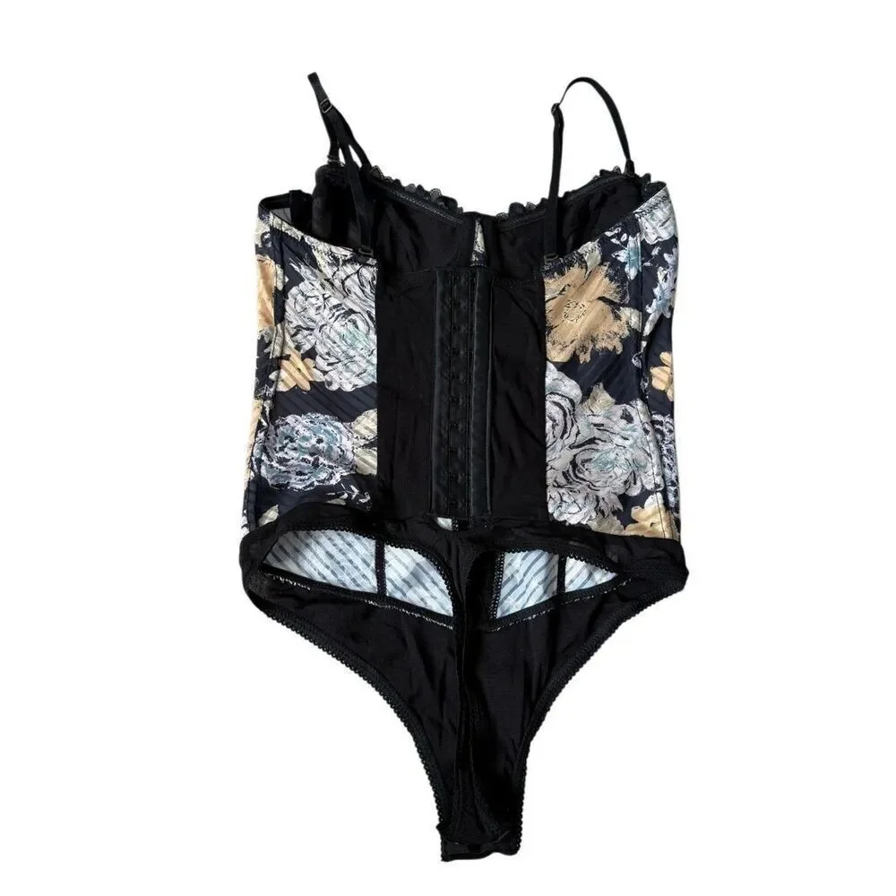 Free People Bodysuit Good Luck Charm Floral Lace‎ Black size Small